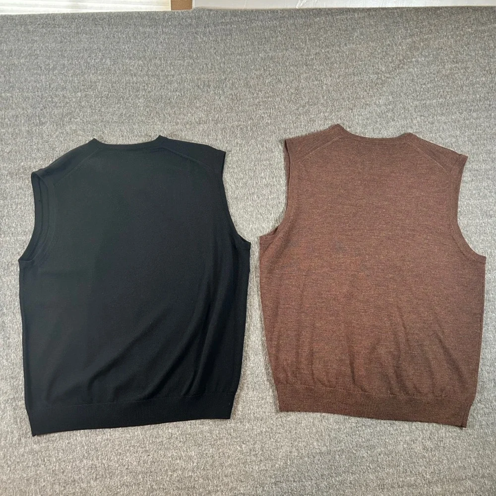 Lot of 2 Jos A Bank‎ Signature Collection Merino Wool V-Neck Sweater Vest Mens M